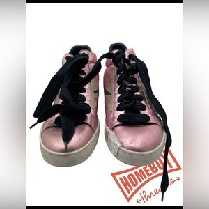 Stylish Pink Sneakers with Black Laces